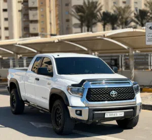 تيوتا تندرا 2015