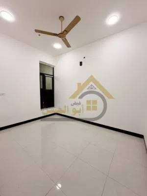 للايجار مشتمل مميز حديث في منطقة المدينة الرياضية