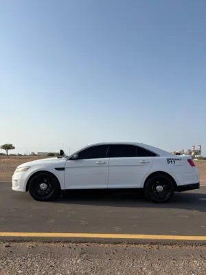 Used Ford Taurus in Muscat