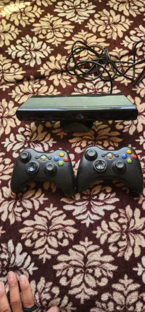 اكس بوكس 360 مستعمل جديد المسحة 256 جيجا السعر 25000 الف العمله القديمه العنوان صنعاء دارسلم