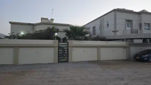 منزل للبيع مع الأثاث مساحه 600 متر
