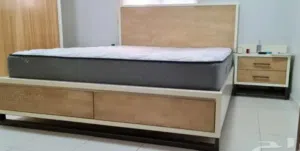غرفة نوم من هوم سنتر مع مرتبه: السرير 180*210