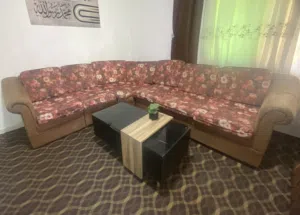 كورنر وطاولة وسط