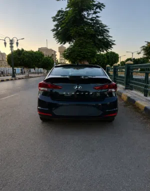 اللنترا ad لون كحلي 2020 الفئه الرابعة