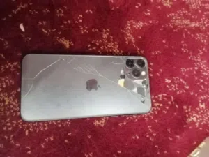 Apple iPhone 11 Pro Max 256 GB in Al Ahmadi