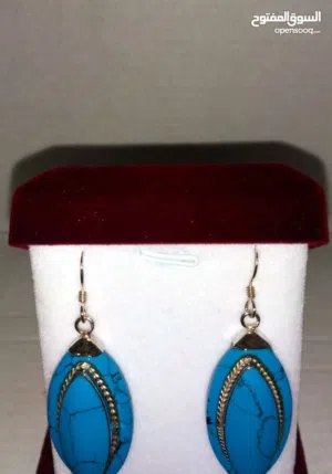 تعليقه لصدر أو حلق اذن