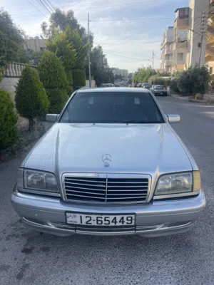 مرسيدس بنز سي 200 جير اتوماتيك فل ما عدا الفتحه بحاله ممتازه جدا