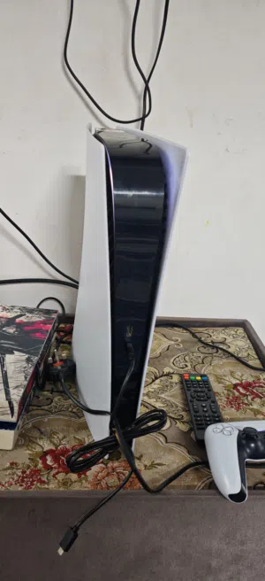بلاستيشن 5 مستعمل نظيف