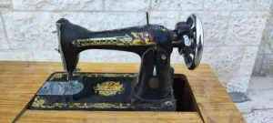 ماكنة خياطة