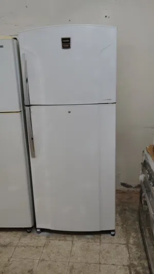نبيع ثلاجه توشيبا 24 قدم بحاله ممتازه استخدام معا التوصل التشغيل والكفاله تبريد وتجميد قوي ثلاجه