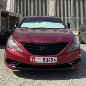 هيونداي سوناتا GLS 2011 2.4GDI وارد امريكي نظيفة  12000 قابل للتفاوض بشيء بسيط تأمين و ترخيص 11 شهر