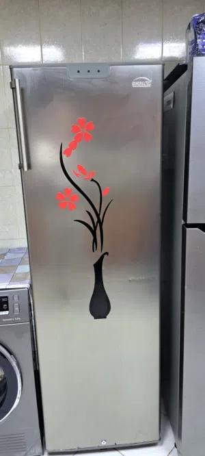 فريزر مستعمل بحالة جيدة للبيع