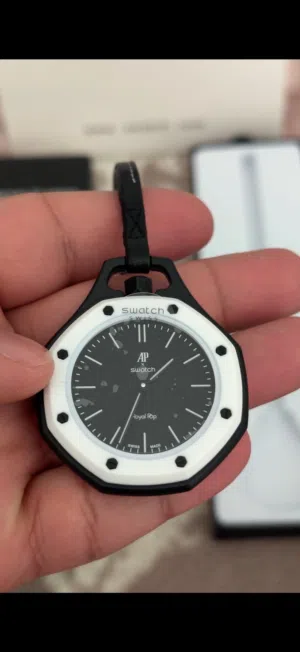 Swatch x Audemars Piguet x Royal Pop Ocho Negro/ساعه سواتش اوديمار بيغيه جديدة