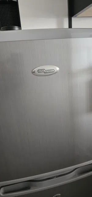 refrigerator medium size