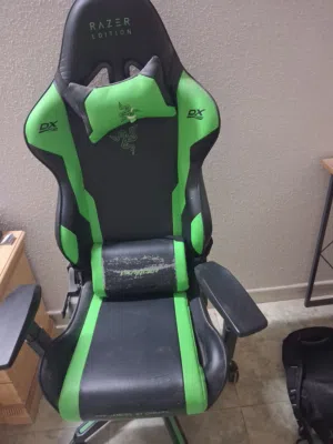 كرسي العاب بحالة مقبولة