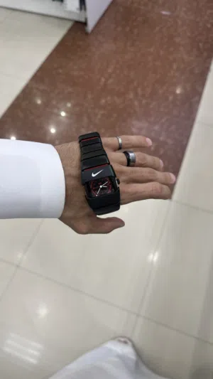 ساعات نايك