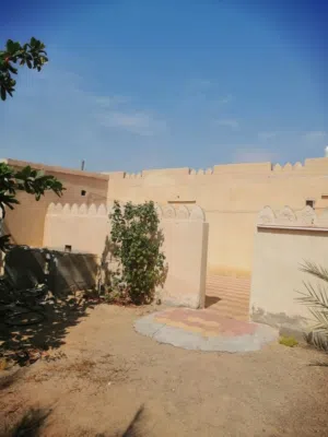 600 m2 2 Bedrooms Townhouse for Sale in Al Sharqiya Ja'alan Bani Bu Ali
