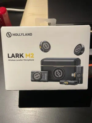 Hollyland lark M2 wireless lovelier microphone