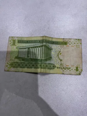 ريال ورقي قديم إصدار ملك فهد وملك عبدالله حالة العملة:مستخدمة (موضحة بالصور بكل وضوح)