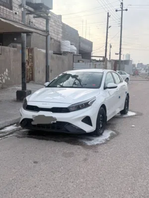 سيراتو البيع مديل 23