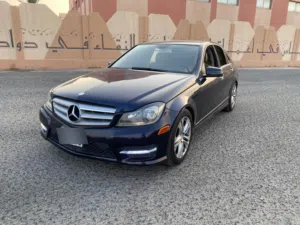 للبيع سيارة مرسيدس c250 موديل 2014