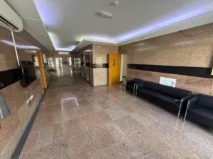 Luxury apartment for rent in Al Amerat Opposite Lulu Hypermarket   شقة واسعة للإيجار في العامرات