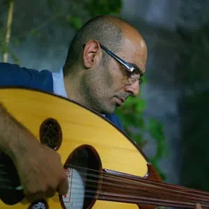 naser naser 