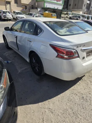 Used Nissan Altima in Farwaniya