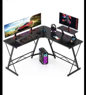 طاوله L قيمنق للبيع وا قابل لا التفاوض