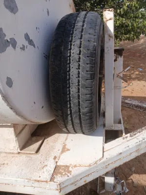 2بوطي جار ستعمل خفيف حاج نضيفه
