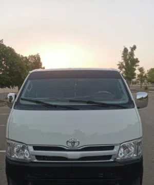 Used Toyota Hiace in Al Dakhiliya