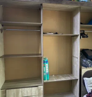 خزانة ثلاث ظرفات للبيع