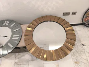 مرايا و ساعات نوعيه ممتازه