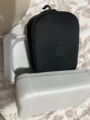 Beats solo 4 almost like new