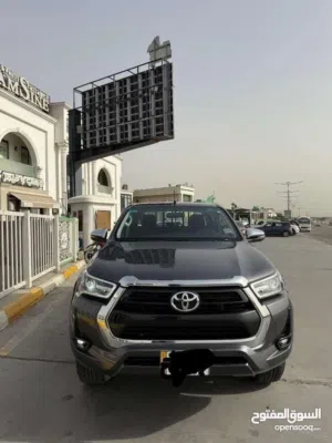 بيك اب هايلوكس v6 4*4 وكالة SAS
