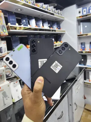 Samsung Galaxy S23 FE 128 GB in Sana'a