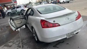 للبيع انفنتي G37s 2010