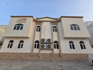 100 m2 2 Bedrooms Apartments for Rent in Muscat Ghubrah