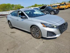 نيسان التيما 2025 SV