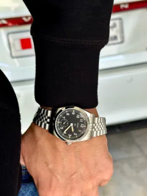 ساعات راقية و كشخه للبيع الفوري وأسعار مناسبة iuse_bh