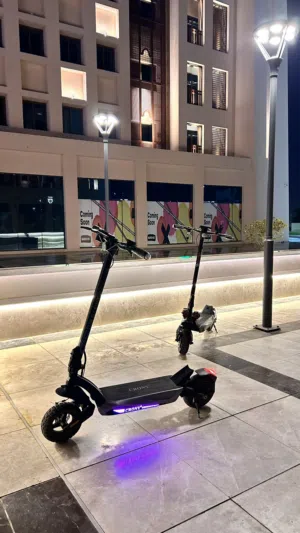 اسكوترين من شركة كروني نضاف بدون مشاكل  التفاصيل تذكر للشاري فقط الرجاء الجاد يتواصل فقط