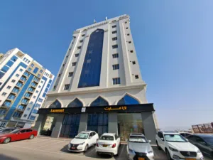 قبو للايجار غلا موقع مميز قريب بنك مسقط/Basement for rent in Ghala Prime location near Bank Muscat
