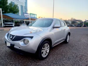 نيسان جوك موديل 2014  بحالة ممتازة 1600cc
