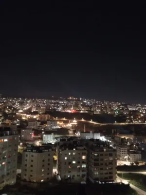 شقة مشطبة للايجار في نابلس حي المعاجين قرب اسكان الجامعة امكانية تأجير شهري او سنوي مناسبه لعرسان