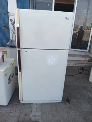 Good condition LG fridge