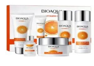 مجموعة فيتامين سي للغناية بالبشرة