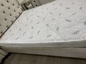 سرير غرفه نوم مع المرتبه   Bedroom bed with mattress