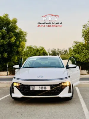 Sedan Hyundai in Sharjah