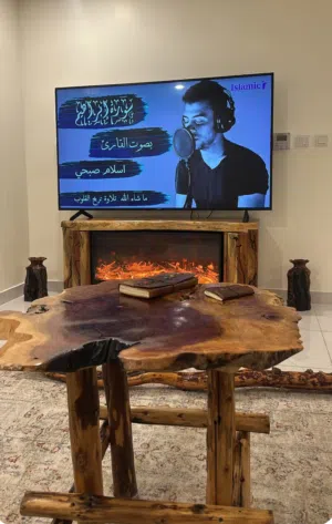 Natural wood table for sale طاولة خشب سدر للبيع