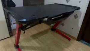 Gaming table for sale in good condition. Price: 50 BH